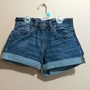 Aero shorts size 00